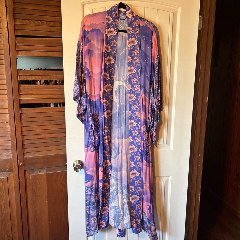 Spell Luna Maxi Robe - Picture 5 of 13